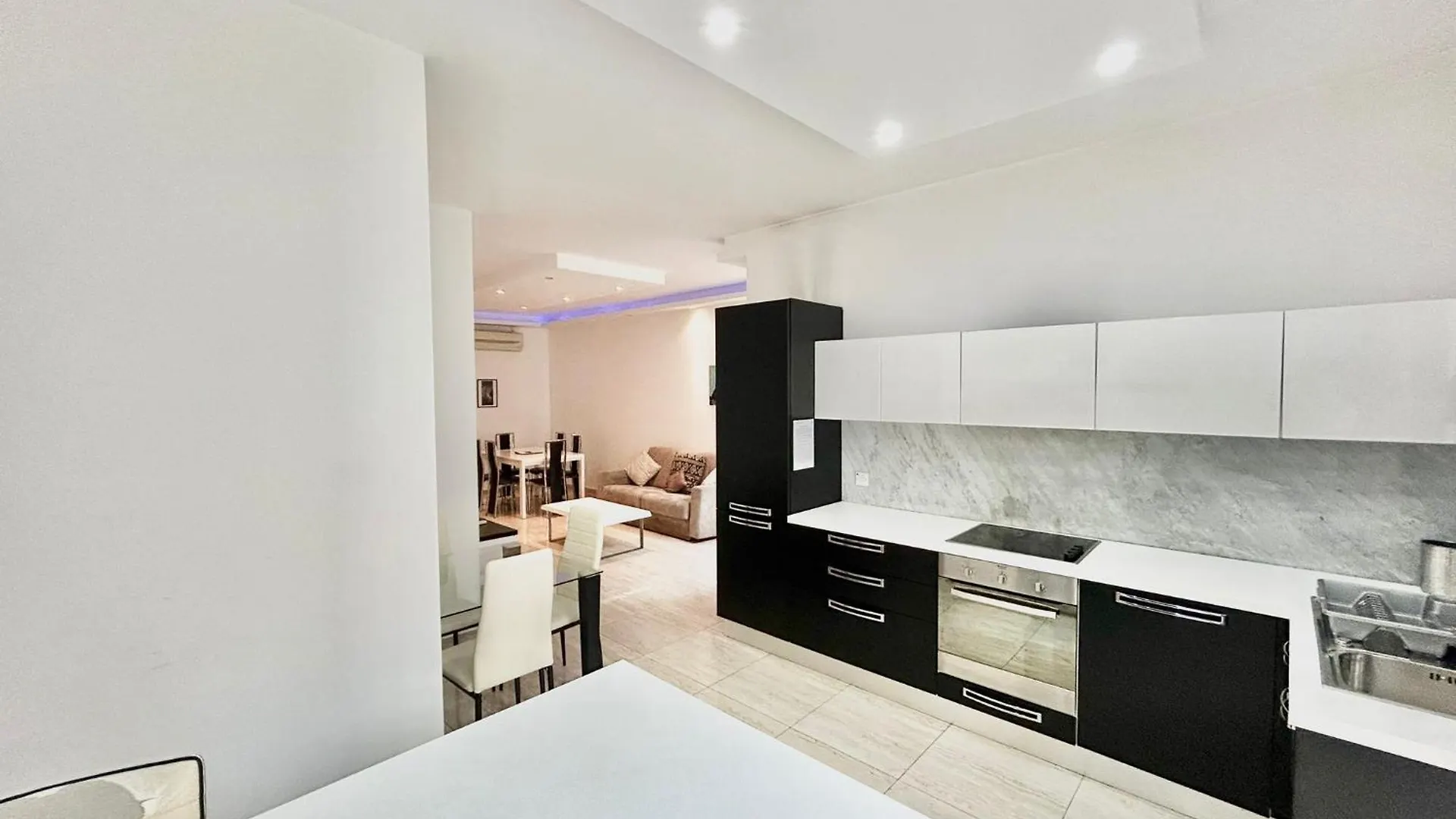 Sliema 2 Bedroom Apartment 0*,