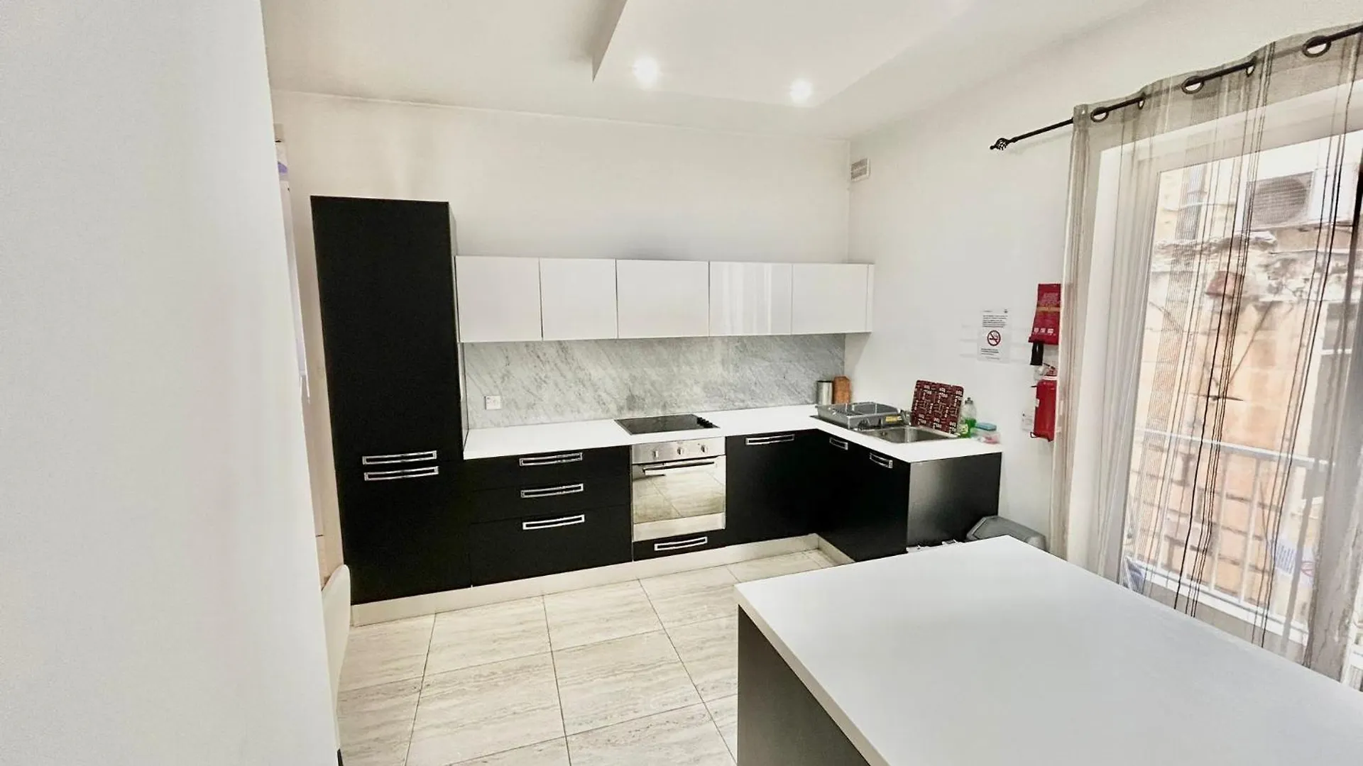 Sliema 2 Bedroom Apartment 0*,  مالطا